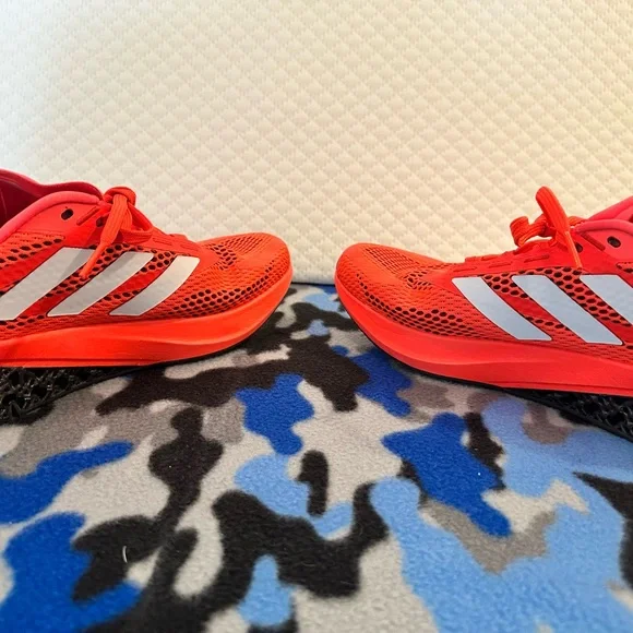 Men’s size 9 1/2 Adidas Ultra 4 D Bright Orange Running Shoes - Picture 6 of 8